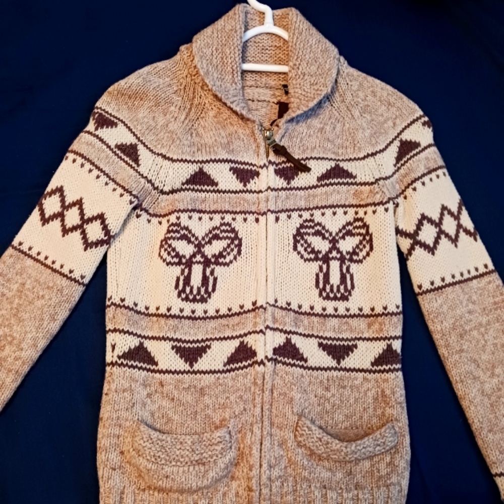 TNA XS sweater